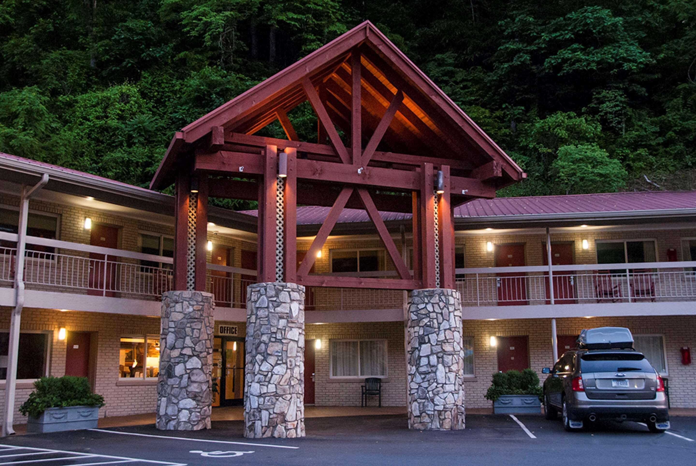 Econo Lodge Cherokee Near River Park Exterior foto