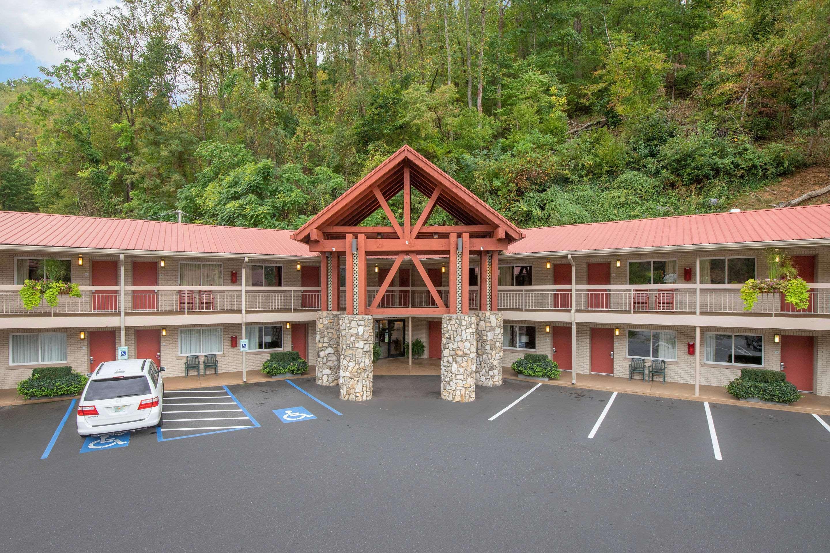 Econo Lodge Cherokee Near River Park Exterior foto
